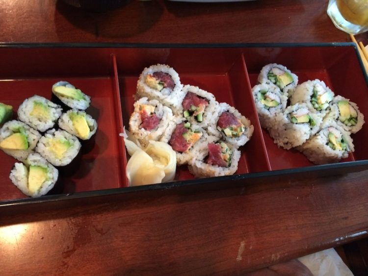 Ariake Reston Sushi roll combo