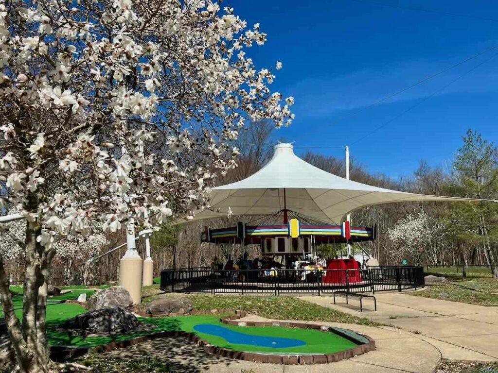 Lake Accotink Carousel and Mini-golf Course