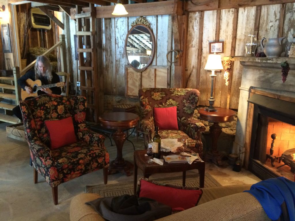 Aspen Dale Winery at the Barn