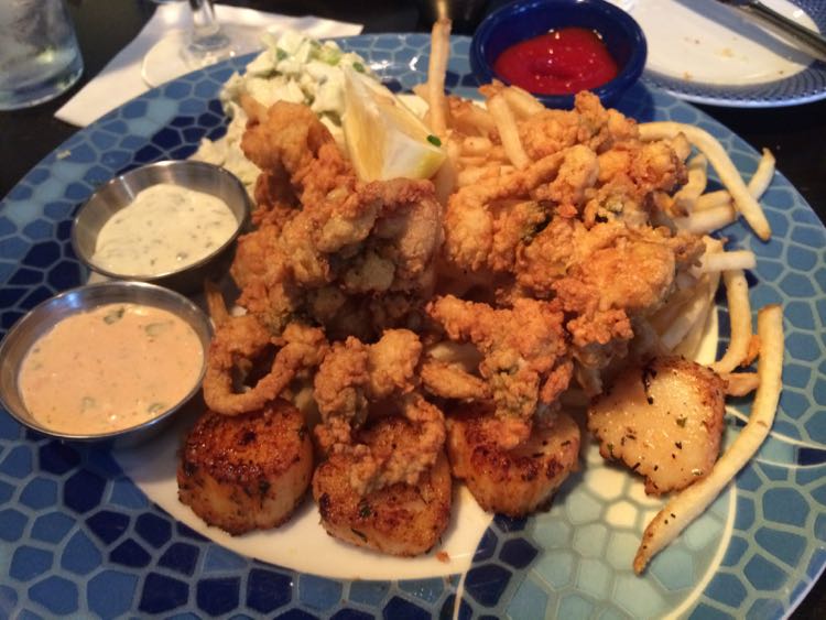 Fords Fish Shack fried clams broiled scallops