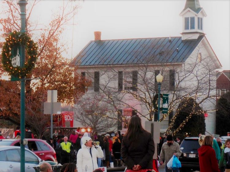 12 Holiday Favorites and Celebrations from Northern Virginia Experts