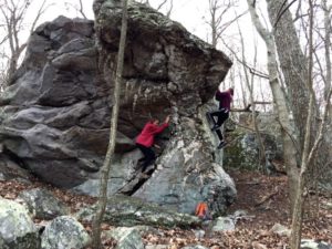 Raven Rocks Hike: Appalachian Trail to Beautiful Virginia Views