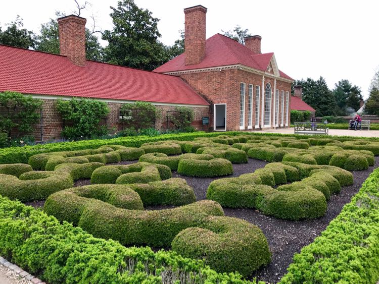 Mount Vernon garden and greenhouse at George Washington's Virginia home