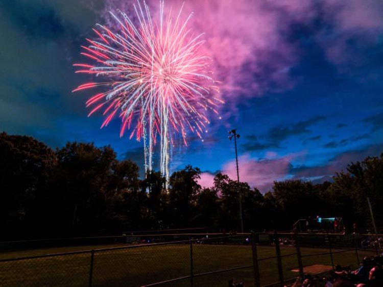 July 4th Fireworks Celebrations and Parades in Northern Virginia