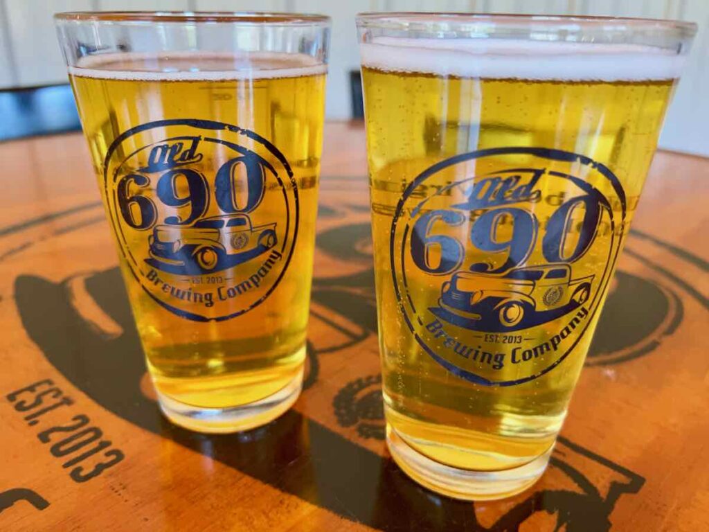 Craft Beer at Old 690 Brewing in Purcellville VA