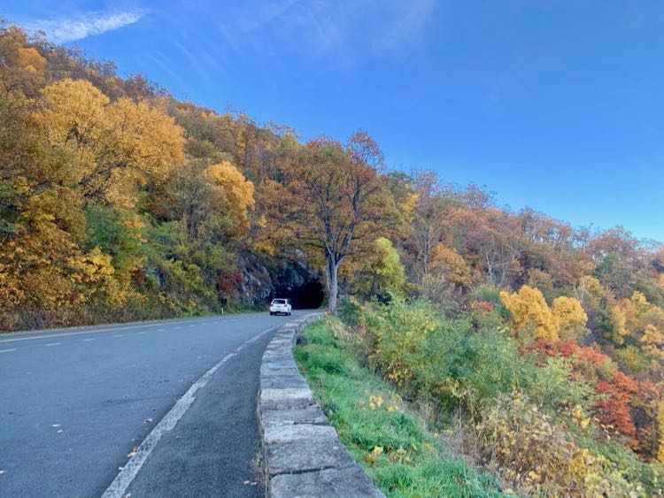 Skyline Drive Marys Rock Tunnel Shenandoah. NP