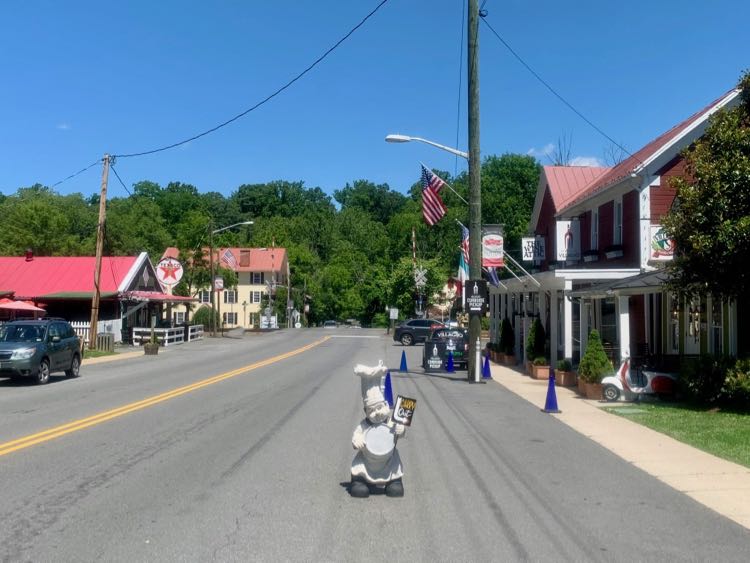 Main Street, Clifton Virginia