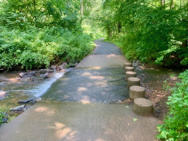 Fairweather stream crossing Sugarland Run