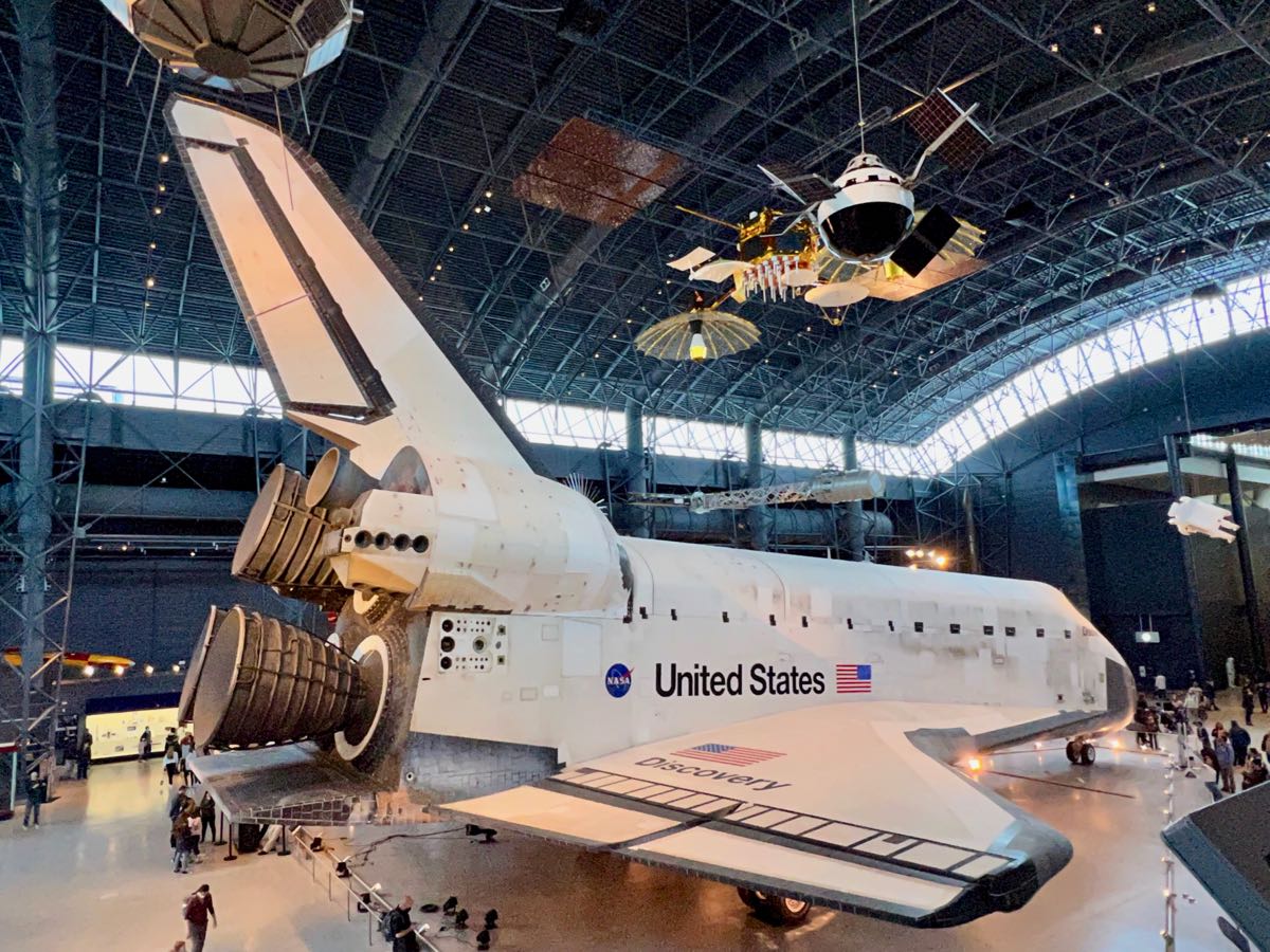 Space Shuttle Discovery at Udvar-Hazy Center