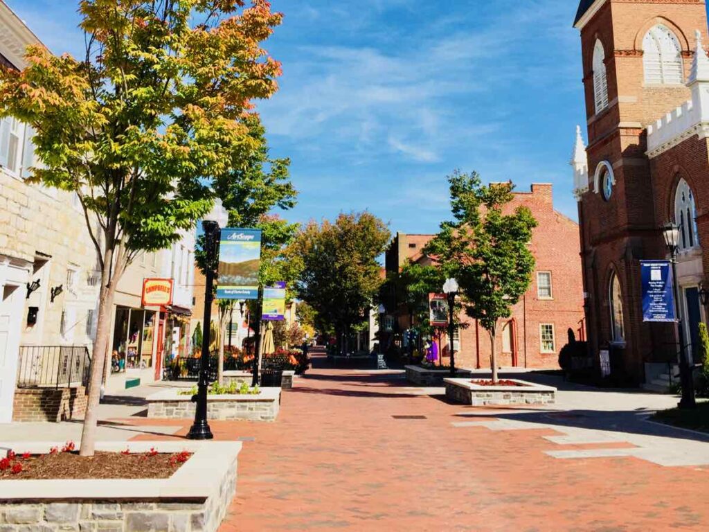 Winchester Virginia Getaway Downtown Pedestrian Mall