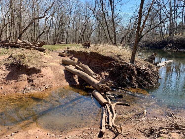 Difficult stream crossing on northern BROT