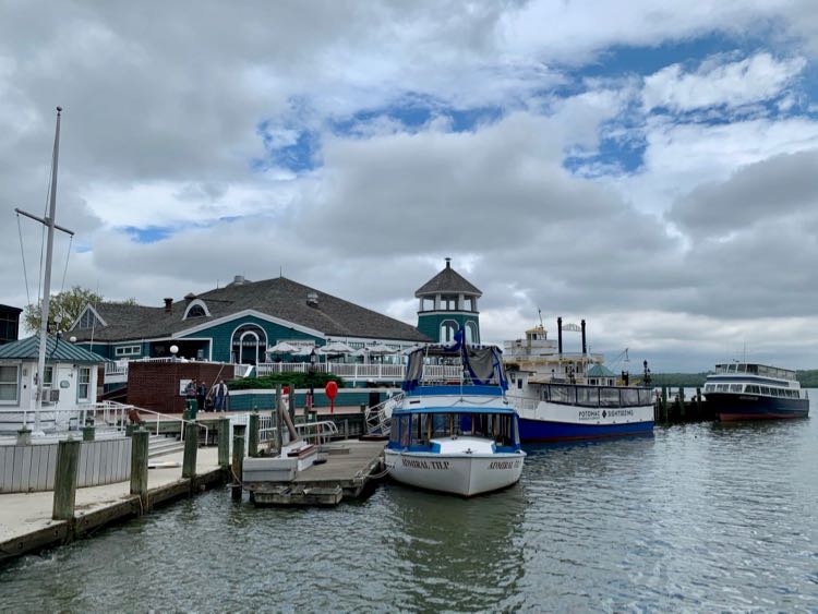 Alexandria waterfront tour boats