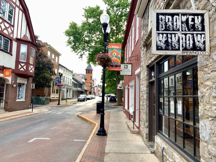 Broken Window Brewing in Old Town Winchester