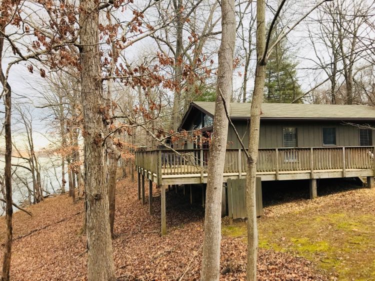 Deluxe riverside cabin at Algonkian Regional Park in Northern Virginia