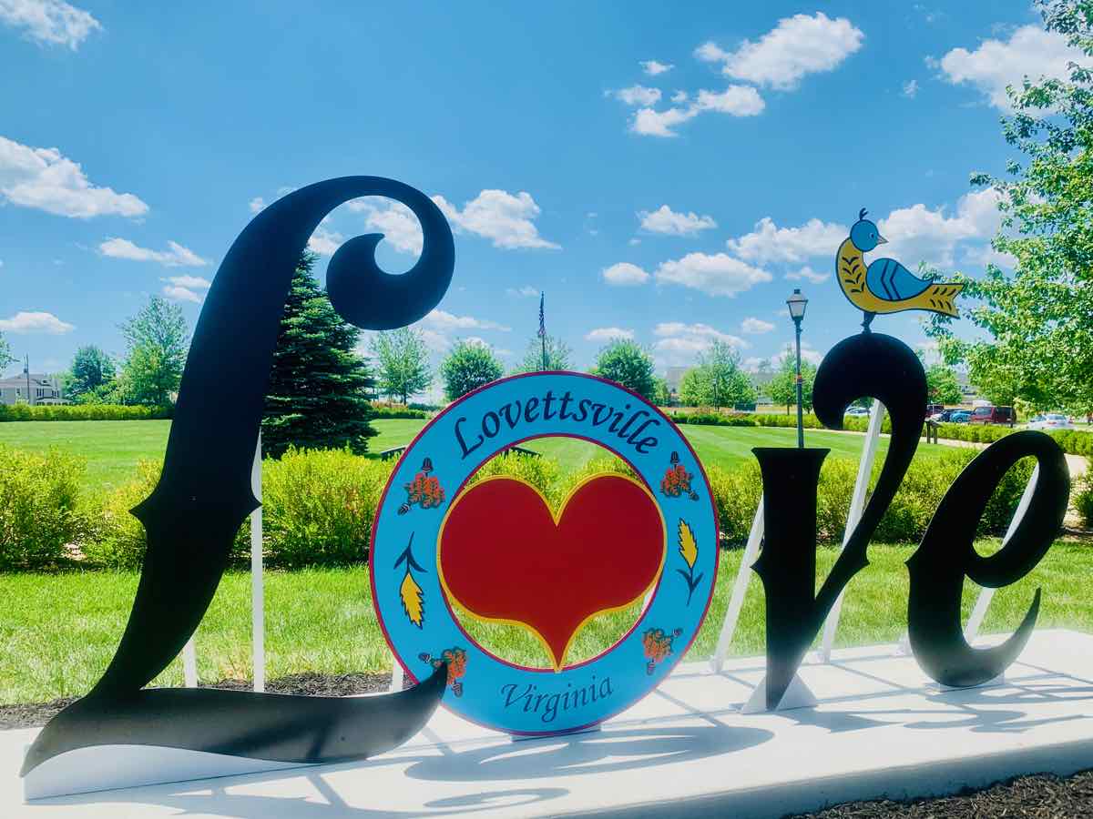 The LOVE sign in Lovettsville Virginia, a perfect spot for romantic and family photos.