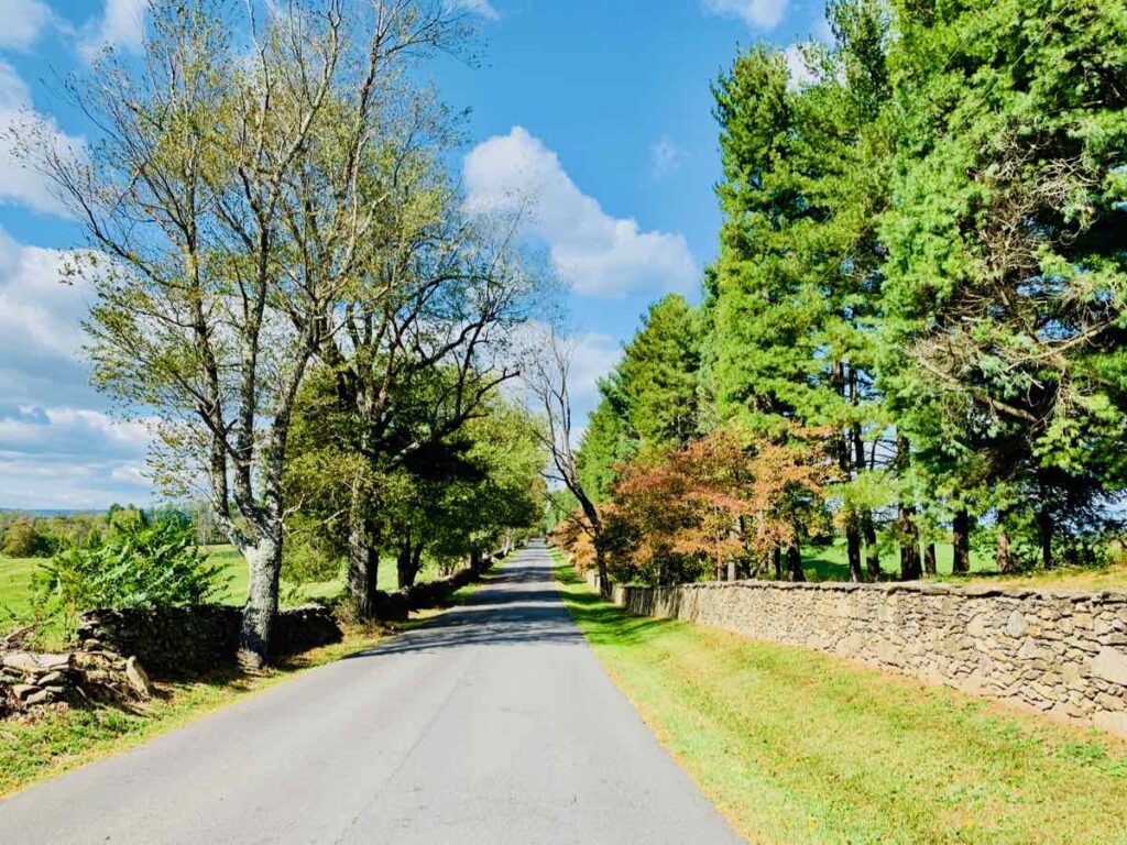 Fall on he Snickersville Turnpike Scenic Drive part of a Leesburg Loop Route through Northern Virginia