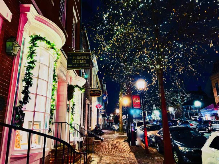 10 Great Festive Christmas Towns Near Washington DC