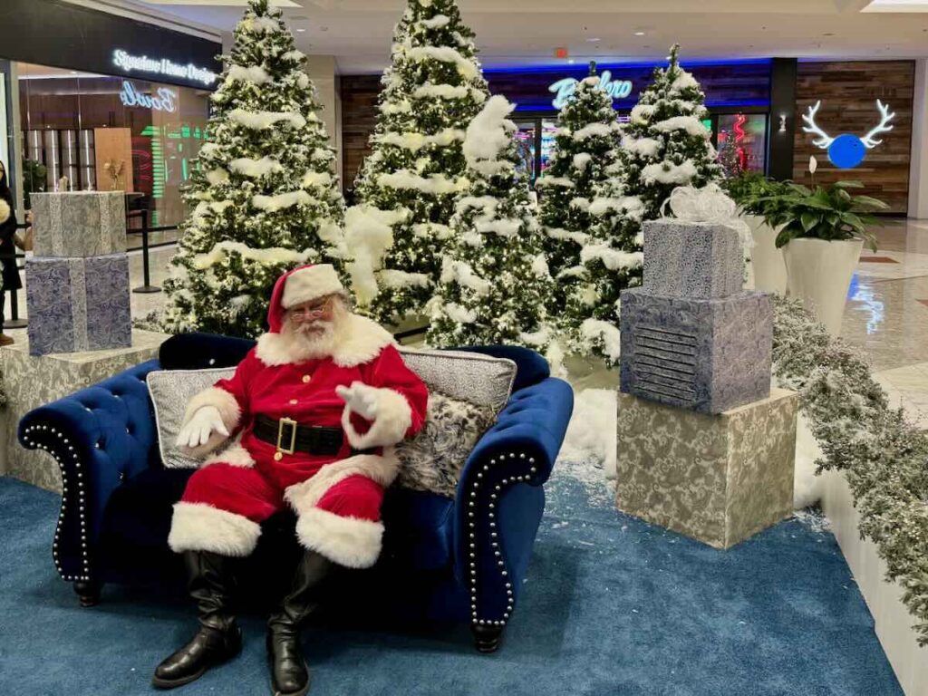 Tysons Galleria Santa