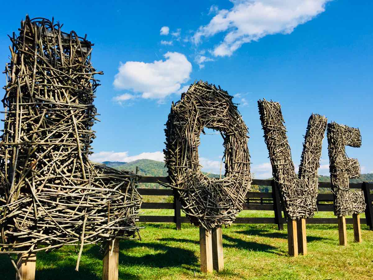 Virginia LOVE Sign in Crozet VA one of the Free Romantic Places in Northern Virginia, No Reservations Required