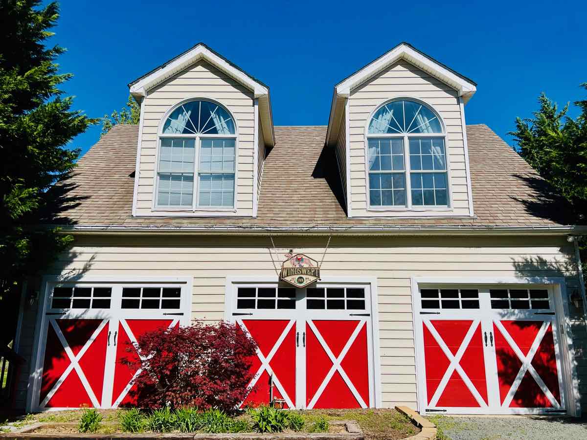 Exterior of the Windswept Inn Cottage Rental in Virginia Wine Country