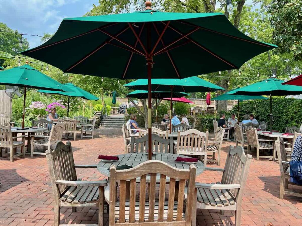 Hunters Head Tavern Outdoor Dining in Upperville Virginia