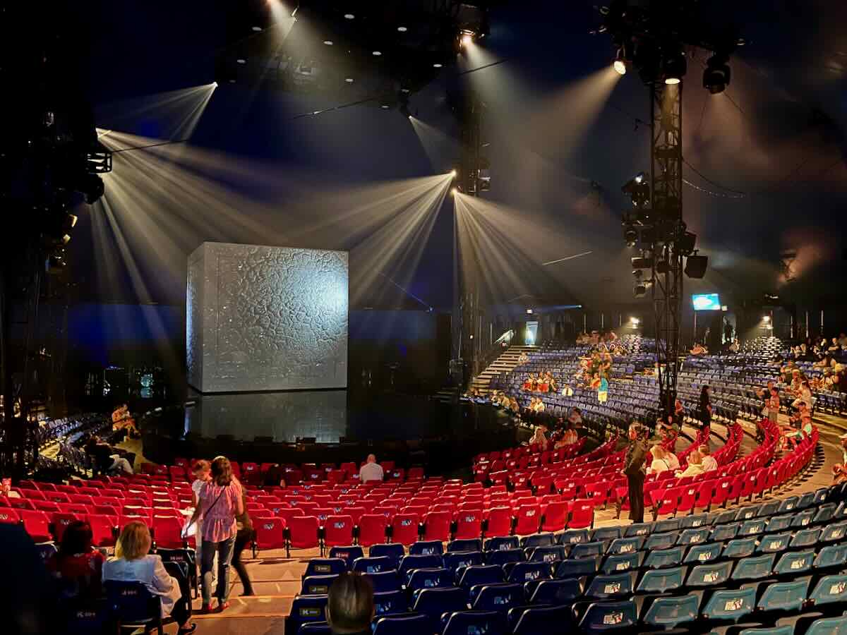 Dazzling Luzia Returns to Cirque du Soleil Tysons Virginia