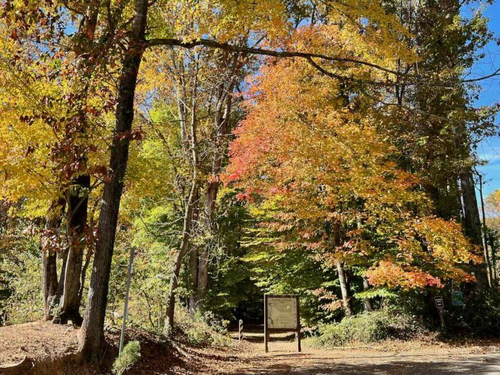 Fall foliage surrounds the Bull Run Occoquan Trail Trailhead in Clifton Virginia