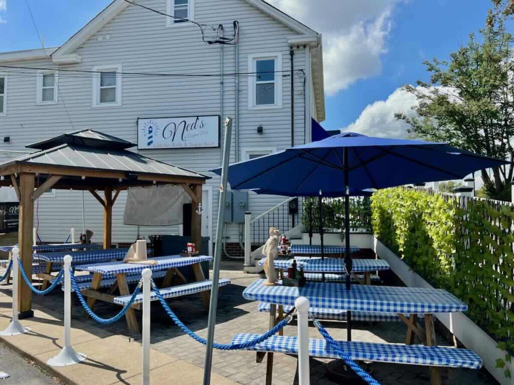 Neds New England Deck Patio in Fairfax VA